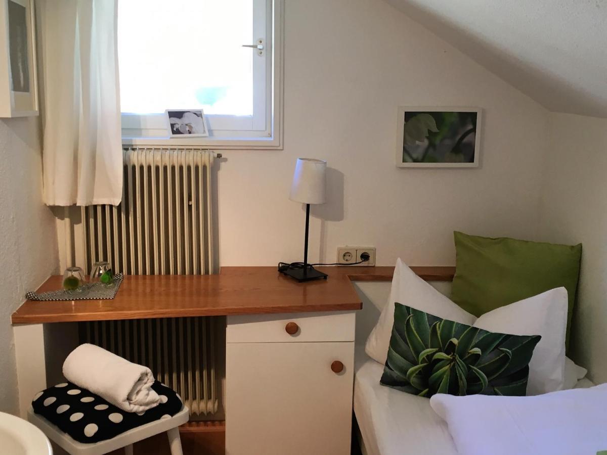 Hotel Haus Tirolerland Oetz Zimmer foto