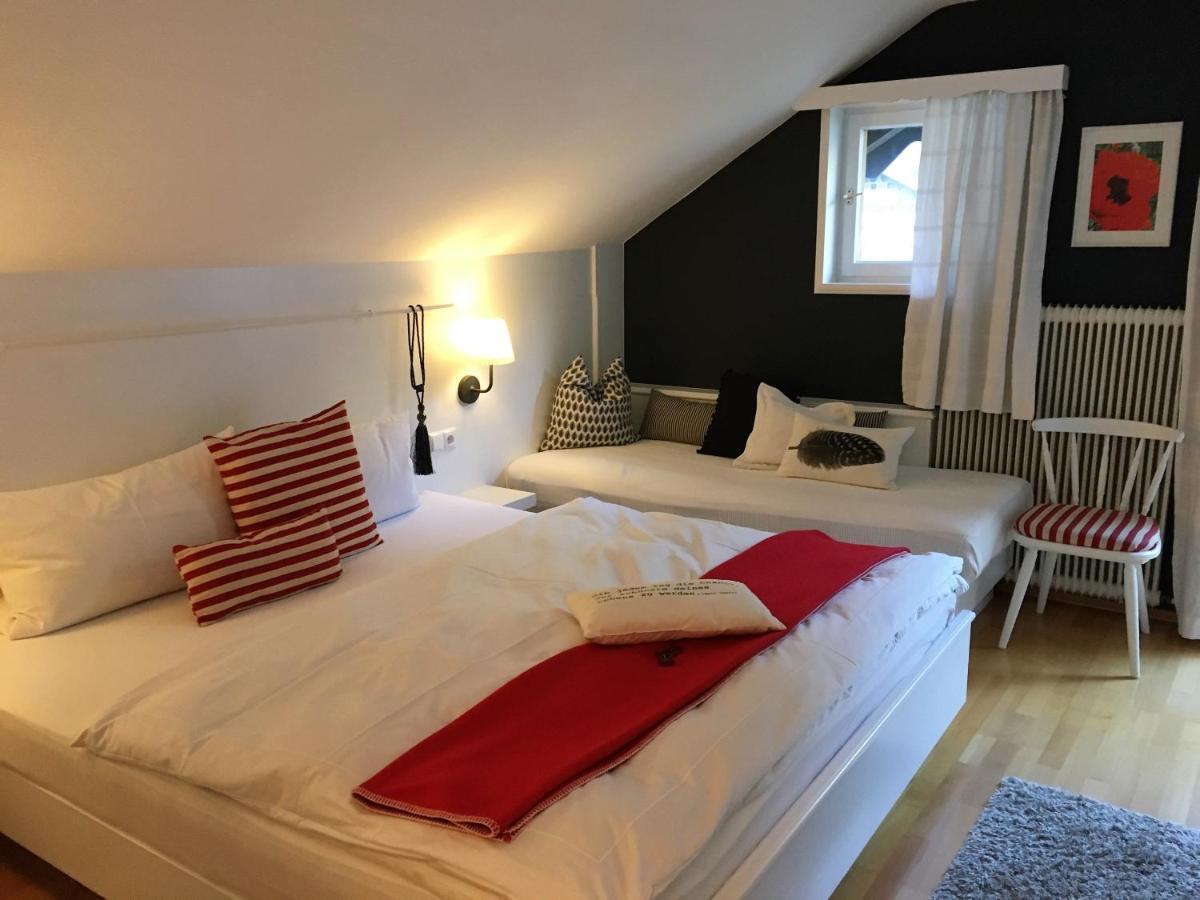Hotel Haus Tirolerland Oetz Zimmer foto